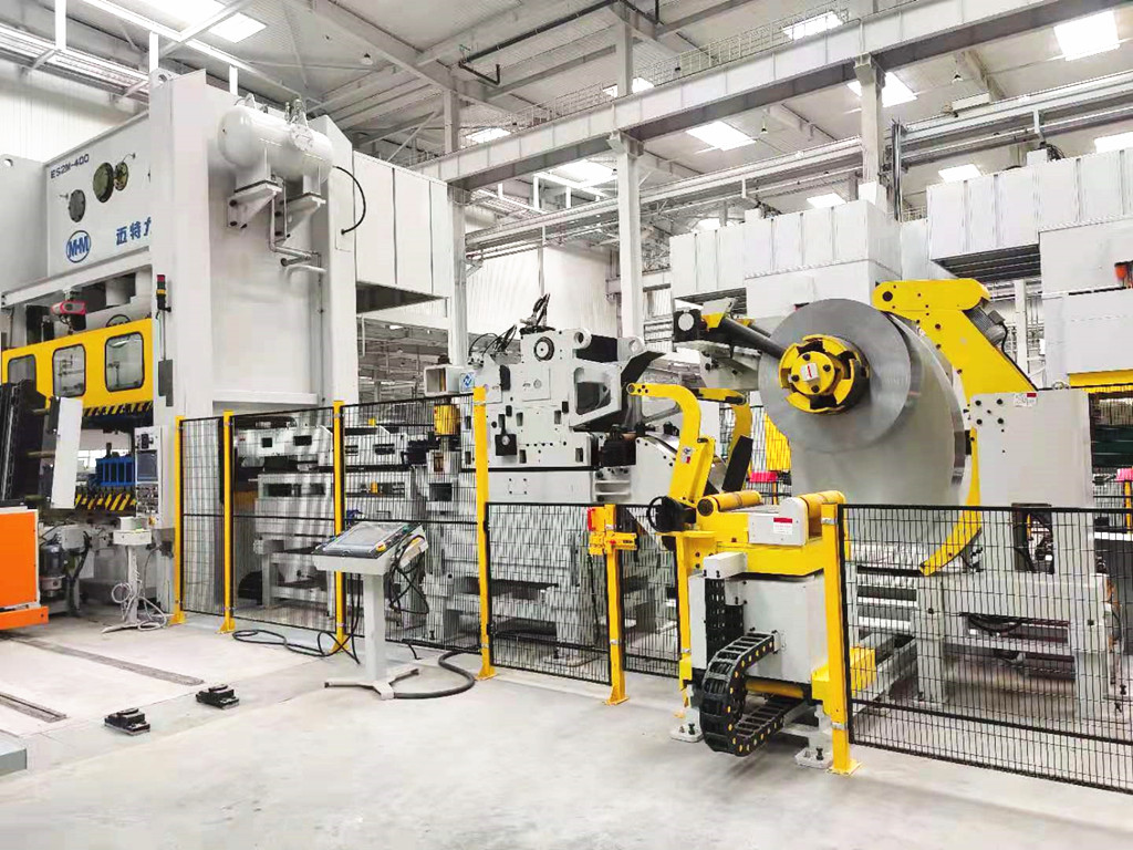 Coil Press Blanking Line for automotive stamping parts is working in Changcheng Gourp Company