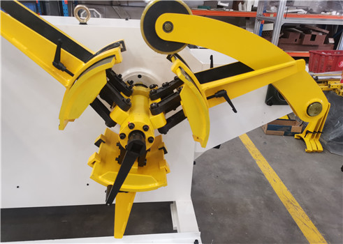 Decoiler Straightener for Improved Coil Feeding and Production Efficiency