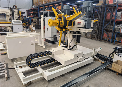 Double-Head Decoiler to Complement Roll Forming Machine in Multiple Tracks
