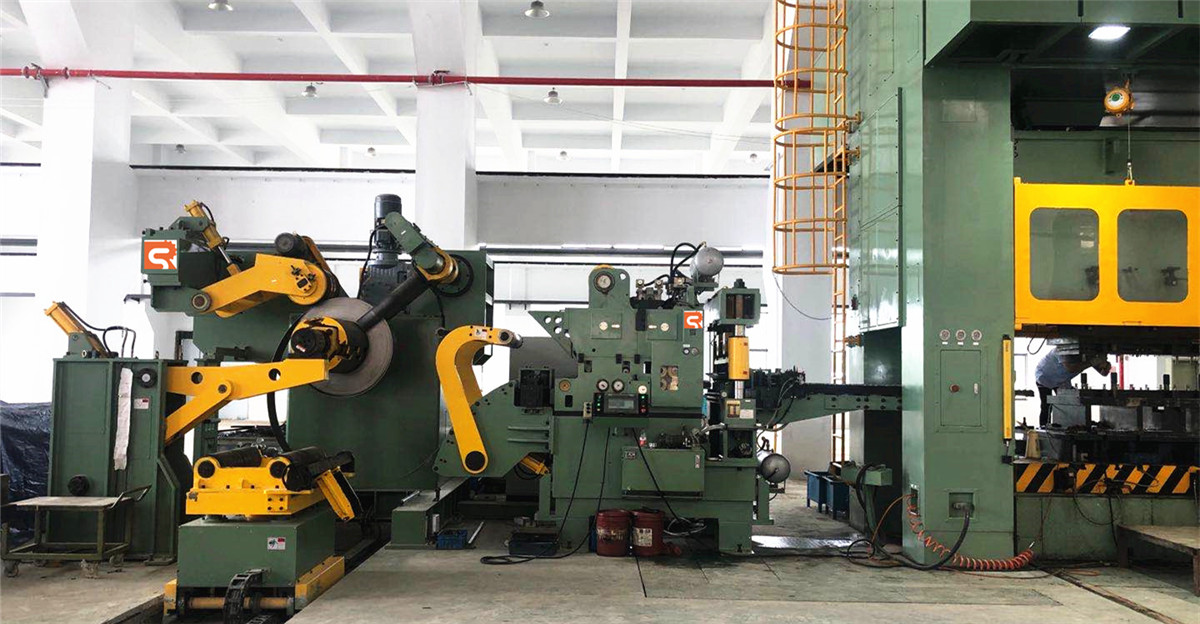 Complete Coil Feed Line Solutions: SUNRUI Decoiler Straightener Feeder 3 in 1