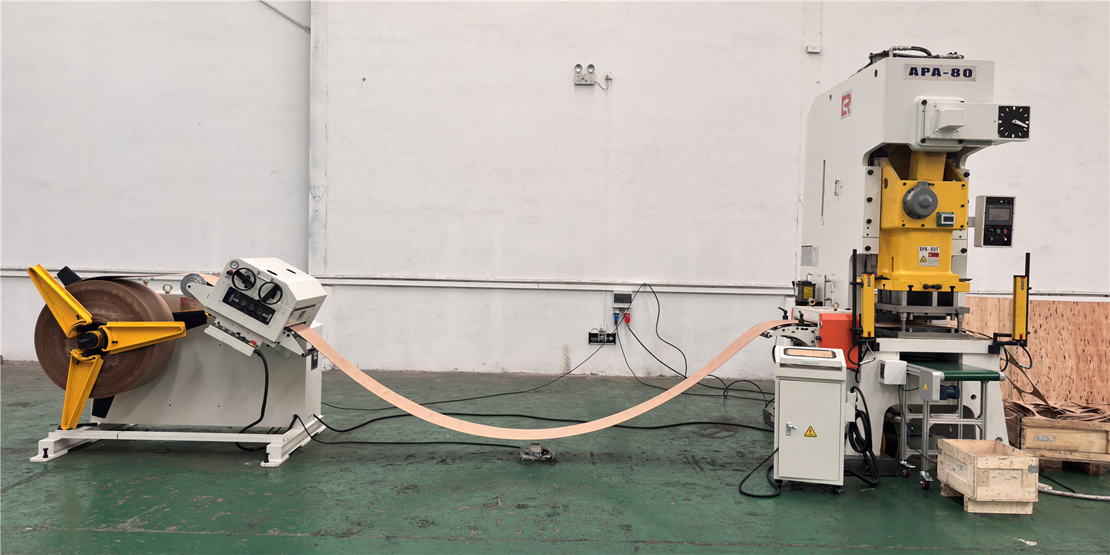 How a Turnkey Stamping Line Makes Perfect Discs: A Look at Decoiler, Straightener, Servo Feeder How a Turnkey Stamping Line Makes Perfect Discs: A Look at Decoiler, Straightener, Servo Feeder