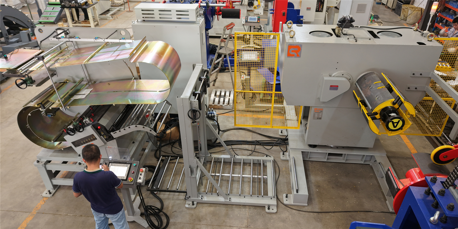 Complete High-Speed Feeding Solution for Lamination Stamping: Double Head Decoiler Complete High-Speed Feeding Solution for Lamination Stamping: Double Head Decoiler