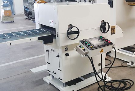 High Precision Straightening and Feeding Machine