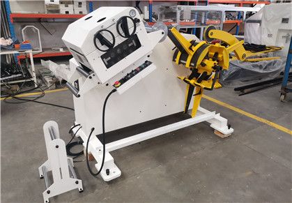 Decoiler Straightener for Improved Coil Feeding and Production Efficiency