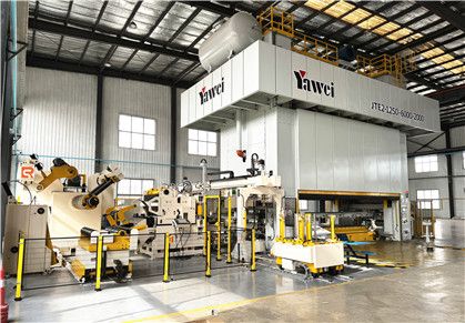 SUNRUI Coil Feed line with 3D transfer system for auto part processing