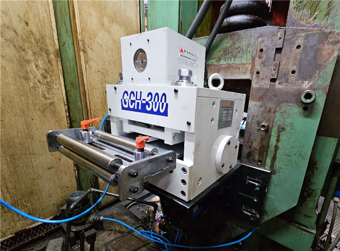 Implementation of High-Speed Dual Servo Feeder in Customer's Factory