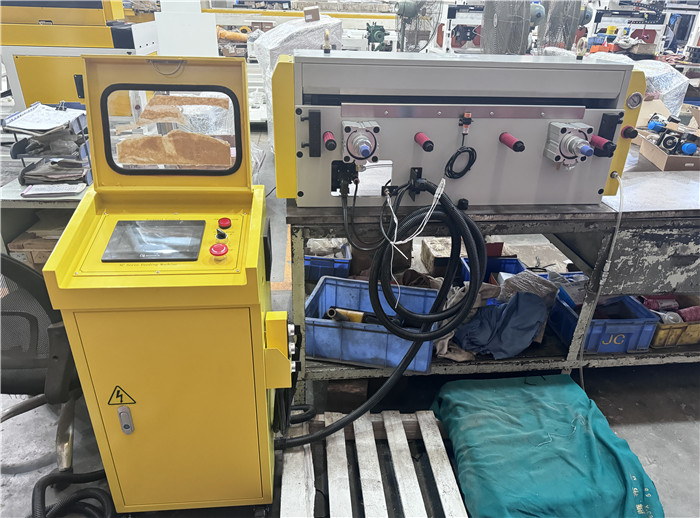 Enhancing Efficiency with NC Servo Feeder RNC-800 in Manufacturing