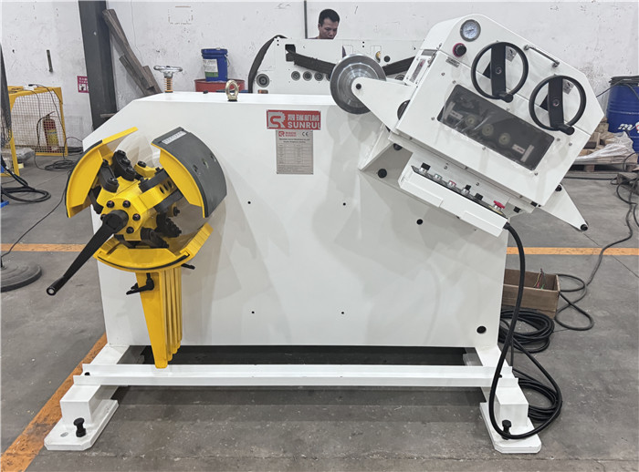 Automated Coil Feeding Line for Precision Stamping of Small Metal Parts